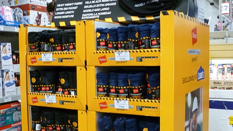 Hanes Pocket-T Lowe's Pallet Display