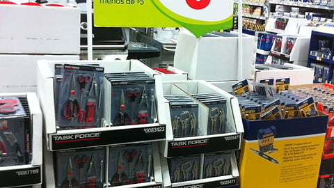 Lowe's 'Gifts Under $5' Sign