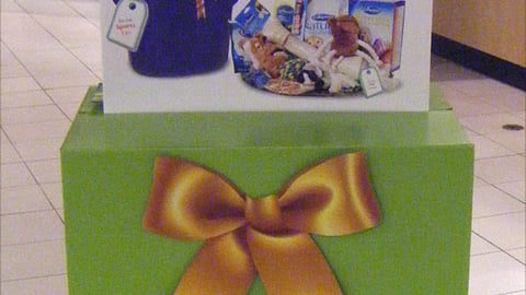 Giant-Carlisle 'Gift Giving' Standee