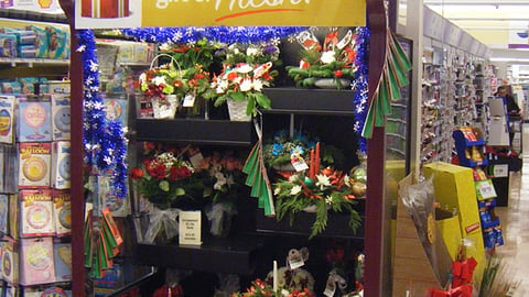 Giant-Landover Floral 'Gift of Fresh' Endcap