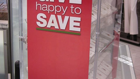 Kohl's 'Love to Give' Sign