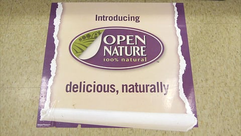 Dominick's Open Nature Floor Cling