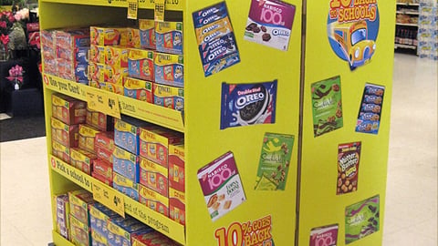 Dominick's Nabisco '10% Goes Back' Pallet