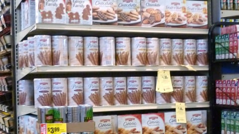 H-E-B Pepperidge Farm Holiday Endcap