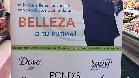Unilever 'Vive Mejor' Event Standee