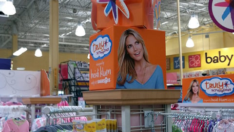 Babies "R" Us 'Truly Scrumptious' Tower Header