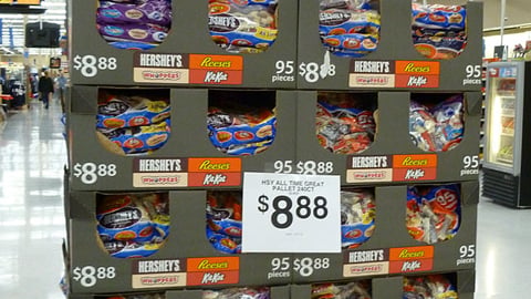 Hershey Walmart Halloween Pallet