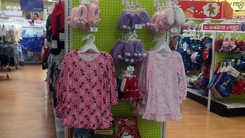 Toys "R" Us Holiday Endcap