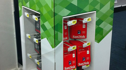 Best Buy SanDisk 'Perfect Gift' Floorstand