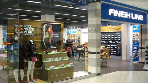 Finish Line 'Nike Track Club' Window Display
