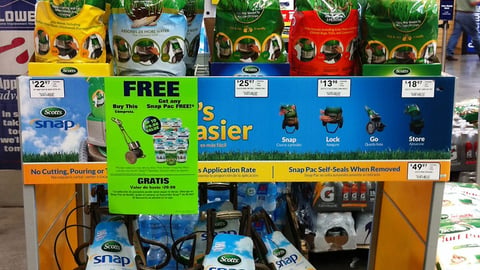 Scotts Snap Seed Floor Display