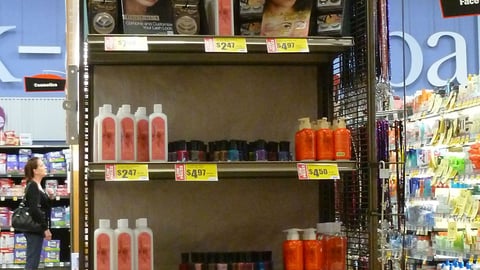 H-E-B 'Primo Picks' Cosmetics Endcap