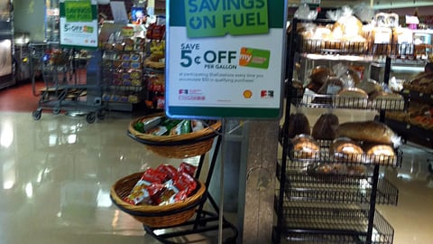Jewel-Osco 'Fuel Rewards' Stanchion Sign