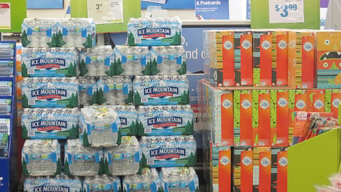 Staples 'Guaranteed Savings' Price Signs