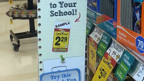 Dominick's '10% Goes Back' Aisle Violator