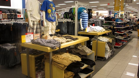 Kohl's Boys Apparel 'Strikethrough' Displays