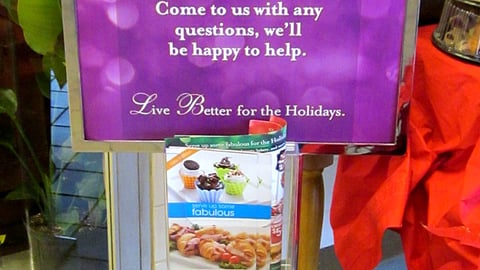 Pathmark 'Live Better for the Holidays' Stanchion Sign
