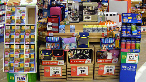 Giant-Carlisle Back to School Merchandising