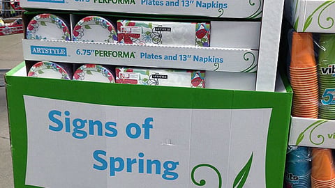 Sam's Club 'Signs of Spring' Pallet Display