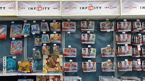 Toys "R" Us 'Disney Infinity' In-Line Display