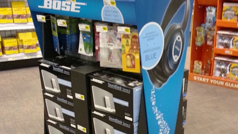 Bose Best Buy Holiday Floorstand