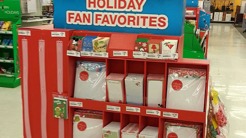 OfficeMax 'Holiday Fan Favorites' Pallet Display