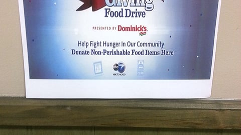 Dominick's 'Spirit of Giving' Sign