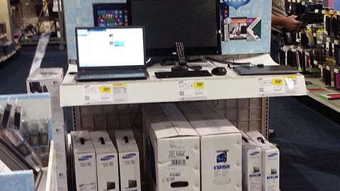 Best Buy 'Home Experience' Holiday Endcap Header