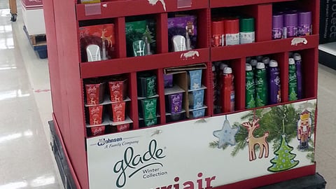 Glade 'Merriair' Pallet Display