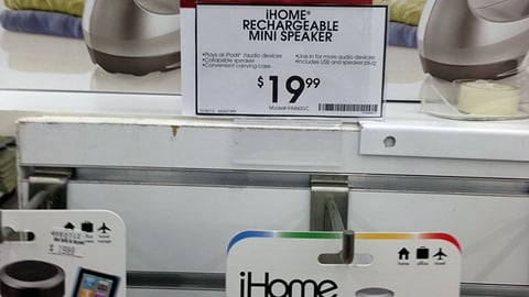 Bed Bath & Beyond '1001 Best Gifts' Sign