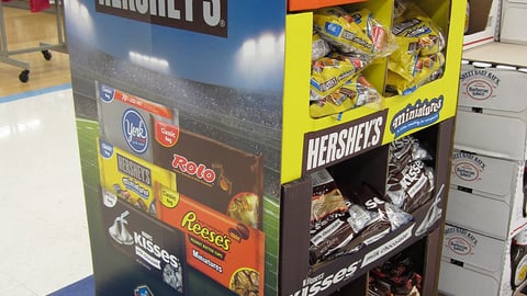 Hershey's 'Sweeten Your Huddle' Quarter-Pallet