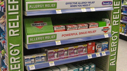Walgreens J&J 'Allergy Relief' Endcap