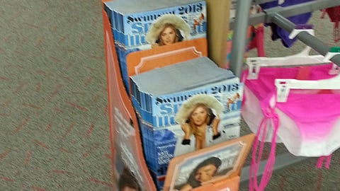 'Sports Illustrated Swimsuit Edition' Shipper