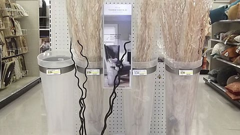 Target Threshold Decor Endcap