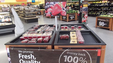 Walmart 'Fresh, Quality Produce' Display
