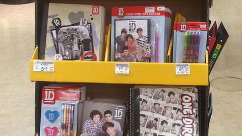 OfficeMax Safeway 'One Direction' Floorstand