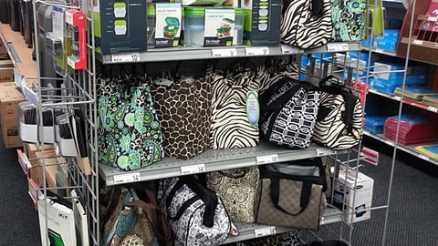 Staples Fit & Fresh 'Healthy Lunches' Endcap