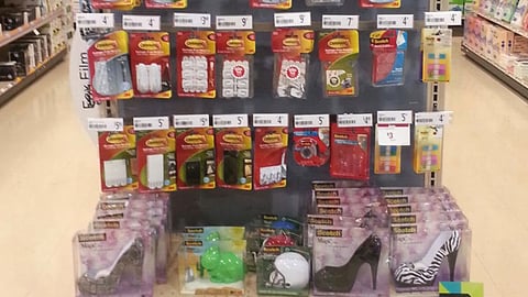 3M OfficeMax 'Free Bag' Endcap