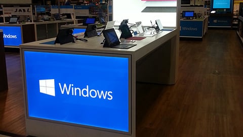 Best Buy Windows Surface Table Display
