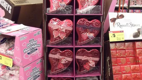 Dove Chocolate Valentine's Day Shipper