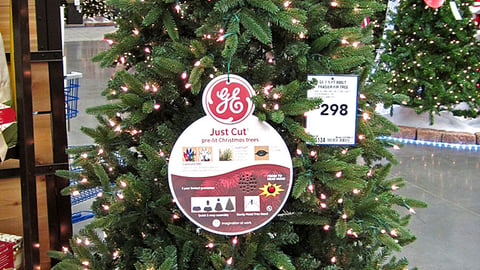 GE Lowe's Christmas Tree Display