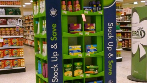 P&G Publix 'Stocking Spree' Pallet Display
