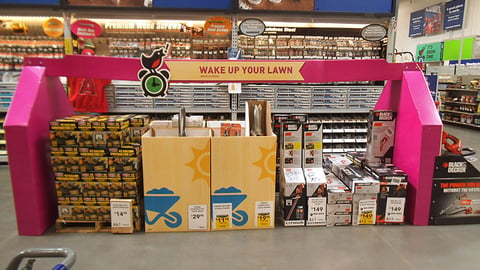 Lowe's 'Wake Up Your Lawn' Spectacular
