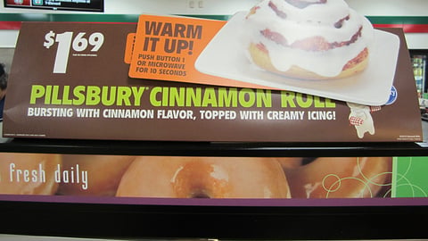 7-Eleven Pillsbury Cinnamon Roll Sign