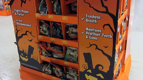 Greenies PetSmart 'Be Spooky' Pallet Display