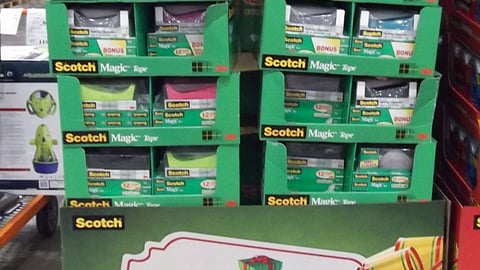 Scotch 'Holiday Wrap Center' Pallet Display