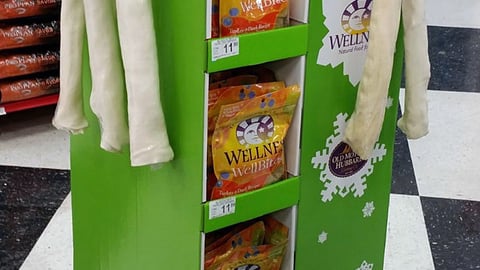 Wellness Petco 'Joy. Love. Pets.' Shipper