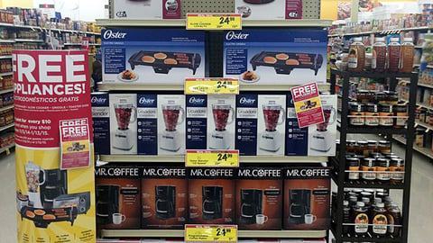 Winn-Dixie 'Free Appliances' Endcap