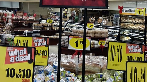 Smith's 'Bringing Hope to the Table' Stanchion Sign
