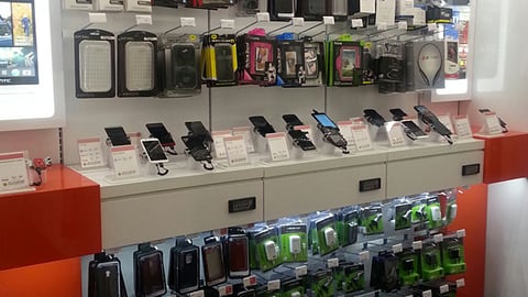 RadioShack Smartphone Wall Display